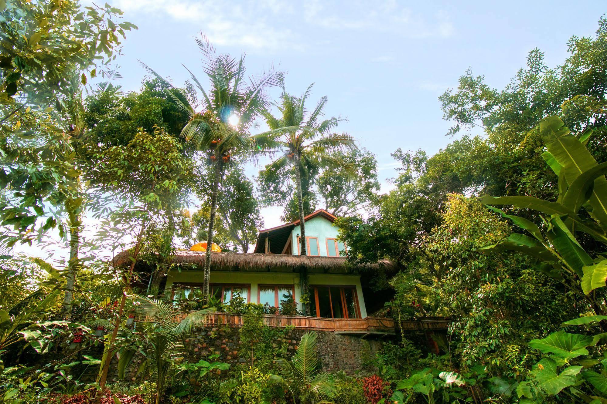 Indo Rumah Zengarden Pabean Buleleng エクステリア 写真